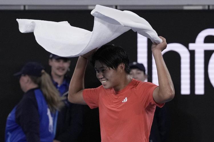 Learner Tien beats Daniil Medvedev and is the youngest US man in Australia's 3rd round since Sampras