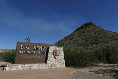 Trump administration briefly pauses contentious border project in Texas' Big Bend ��ɫtv Park