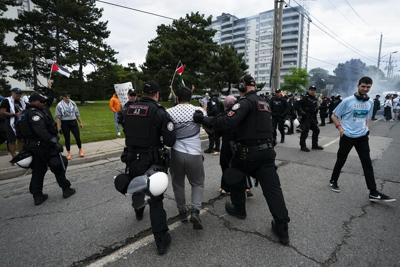 Toronto police say six people arrested at Walk with Israel event