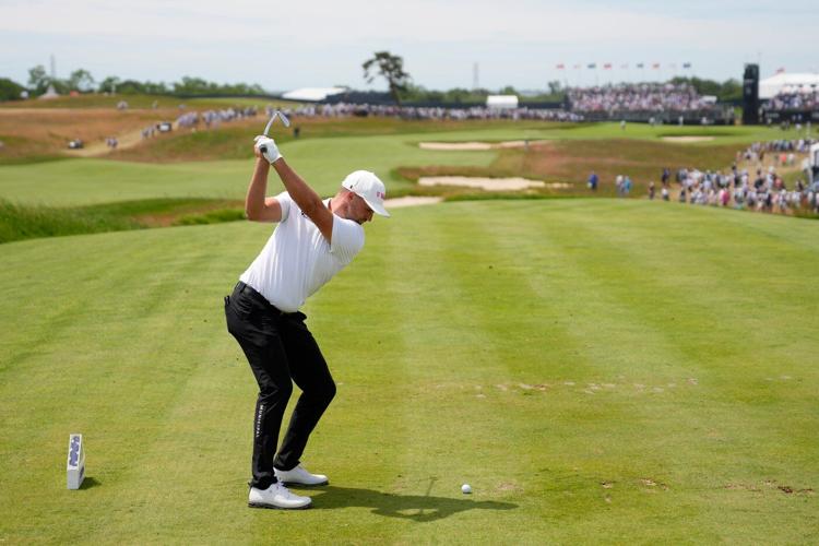 Wyndham Clark builds 4-shot lead at US Open with lowest 36-hole score at Shinnecock