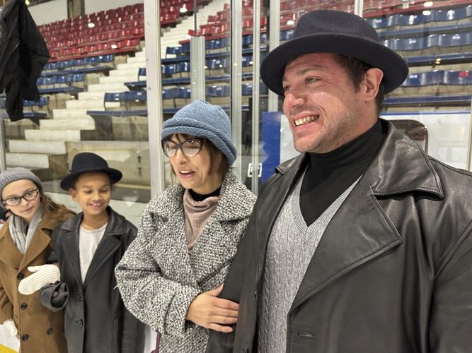 Philadelphians channel their inner Italian Stallion at Rocky and Adrian look-alike contest