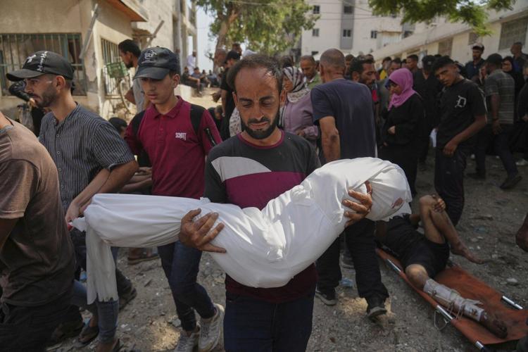 Israel prepares to move Palestinians to southern Gaza as Israelis urge mass protest over war