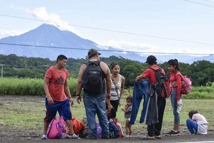 About 1,500 migrants form a new caravan in Mexico. Here's what it means