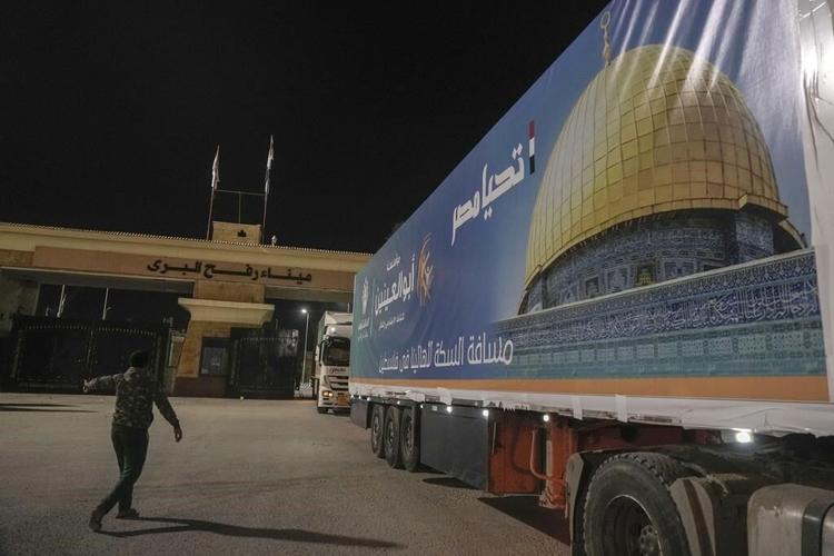 Live updates | Hamas, Israel free more hostages, prisoners as deadline to extend truce nears