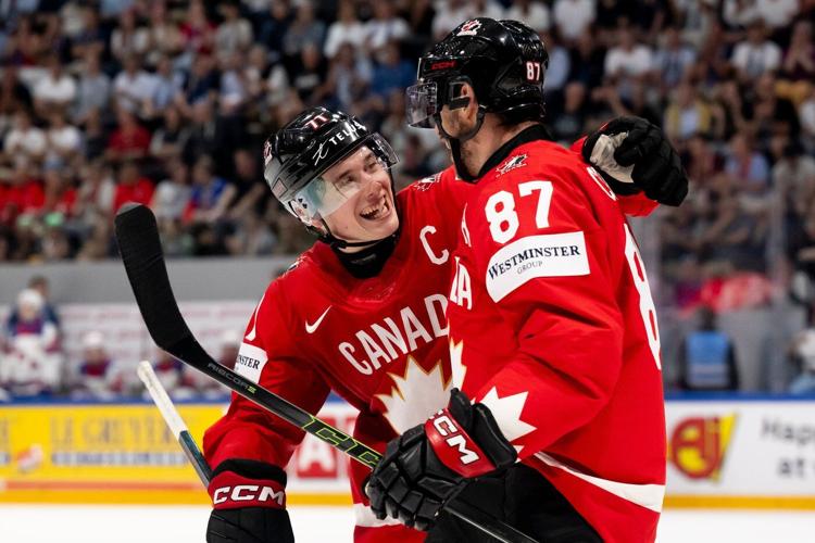 Greaves makes 34 saves, Canada blanks U.S. 4-0 in hockey worlds quarterfinal