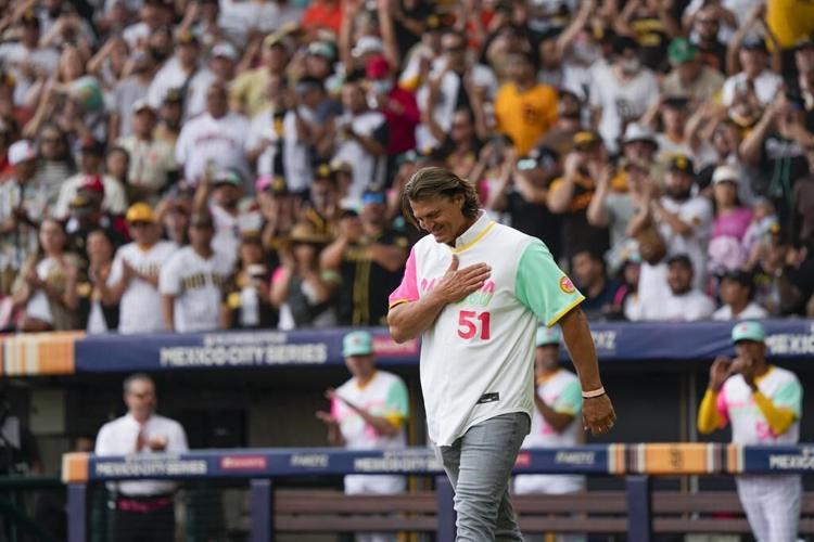Machado leads 11-HR Mexico City slugfest, Padres top Giants