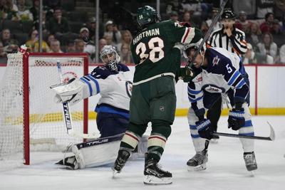 Jets believe in Hellebuyck to help upset Golden Knights in playoff matchup