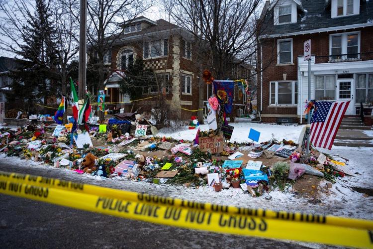 Minneapolis left to decide future of streetside memorials to 2 people killed by federal officers
