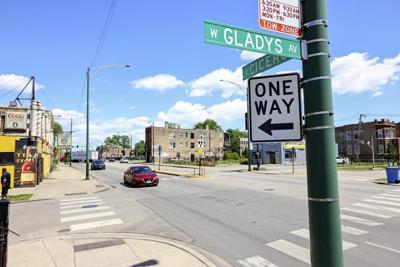 Chicago police fatally shoot stabbing suspect and wound the person he was trying to stab