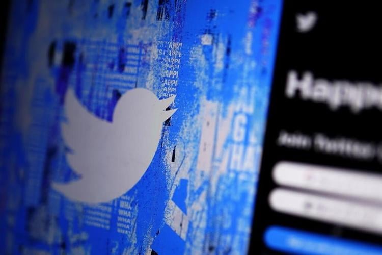 Twitter glitches as links, images fail to load
