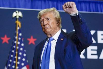 Trump will hold a fundraiser instead of appearing at next week's Republican presidential debate