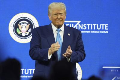 70% of ɫֱs support retaliatory tariffs on United States: poll