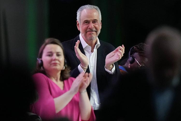 UN climate talks start with a call for faster action but the US is absent