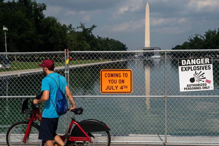 Trump's administration won't seek new bids to repair the Lincoln Memorial Reflecting Pool