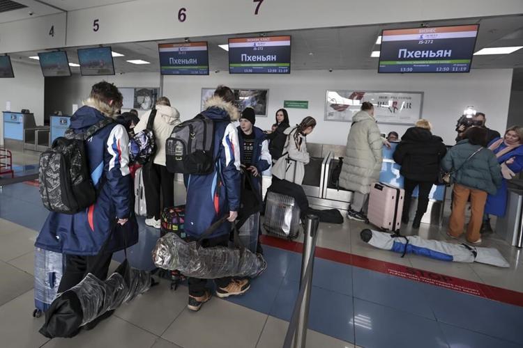 North Korea welcomes Russian tourists, the first to visit the isolated country since the pandemic