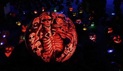 It’s time for a Halloween movie marathon. Here’s what AP had to say about 10 iconic horror films