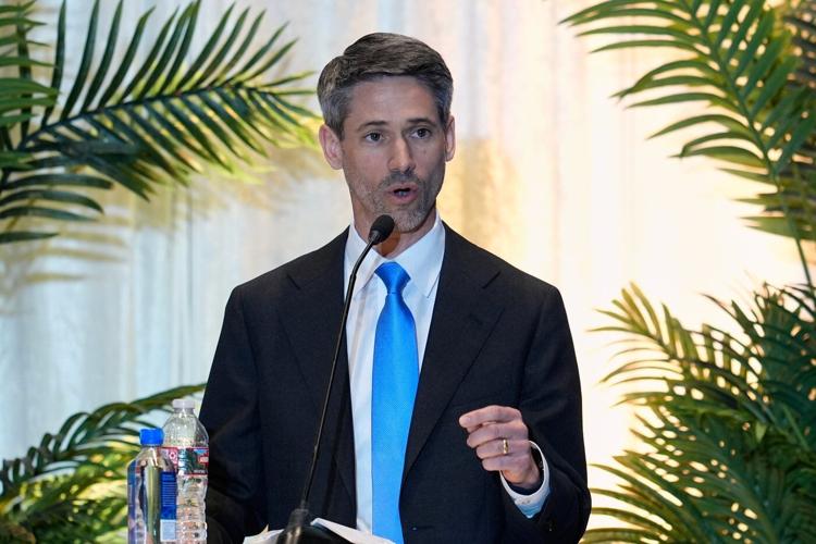 Leading candidates to square off in TV debate at critical point in California governor's race