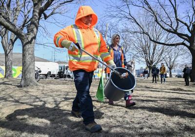 Montreal begins annual effort to clear tonnes of garbage exposed by snowmelt