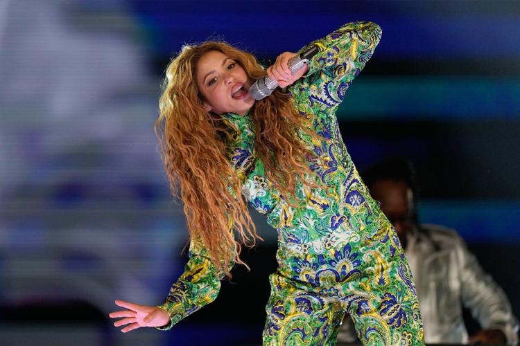 Shakira follows Madonna and Lady Gaga in giving a huge free concert on Copacabana Beach