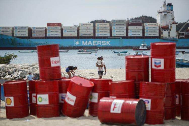 Colombia climate conference highlights lack of financing for shift from fossil fuels