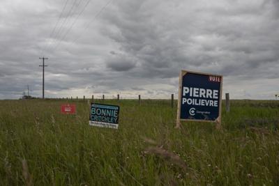 Advance polls open in Alberta byelection with 214 candidates, historic blank ballots