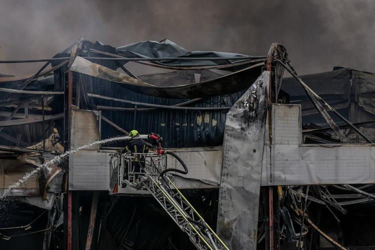 Russian strikes on Ukraine kill at least 4 people and wound 16