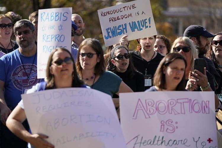 Abortion supporters win in conservative, liberal states