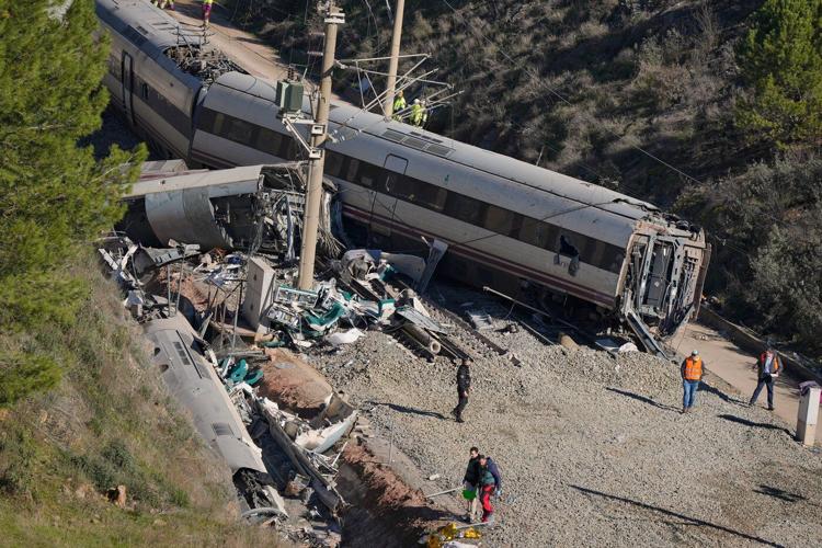 'The miracle': 6-year-old girl is a family's sole survivor in Spanish train wreck