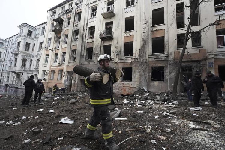 Ukraine: 5 injured in rocket attacks on 2nd-largest city