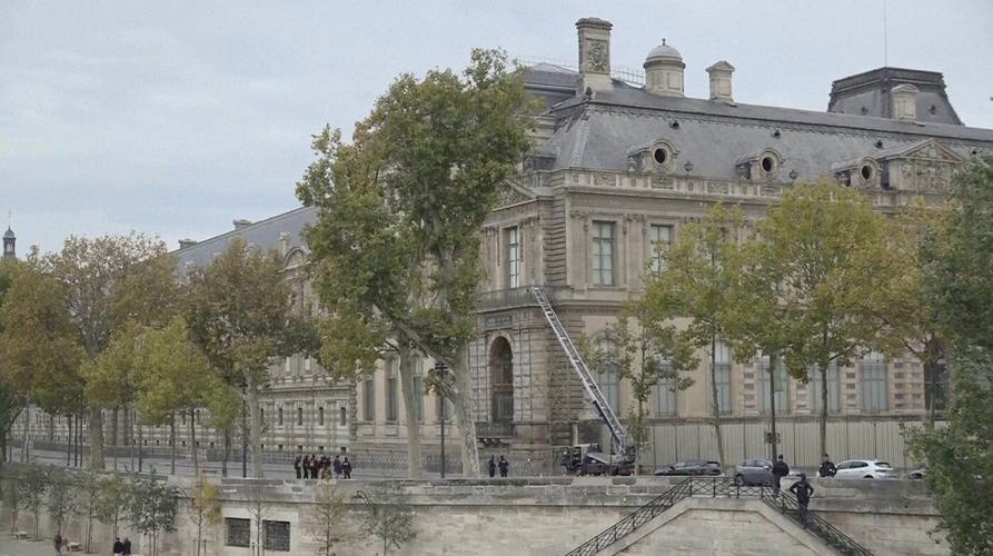 Thieves strike Louvre in brazen jewel heist as the world’s most visited museum shuts