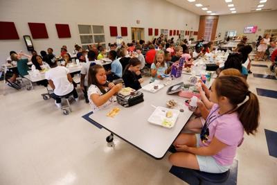 Les programmes ontariens d'alimentation scolaire en arrachent