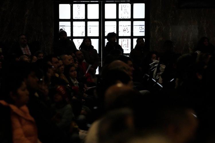 Immigrants in Chicago and other US cities brace for expected Trump deportation arrests