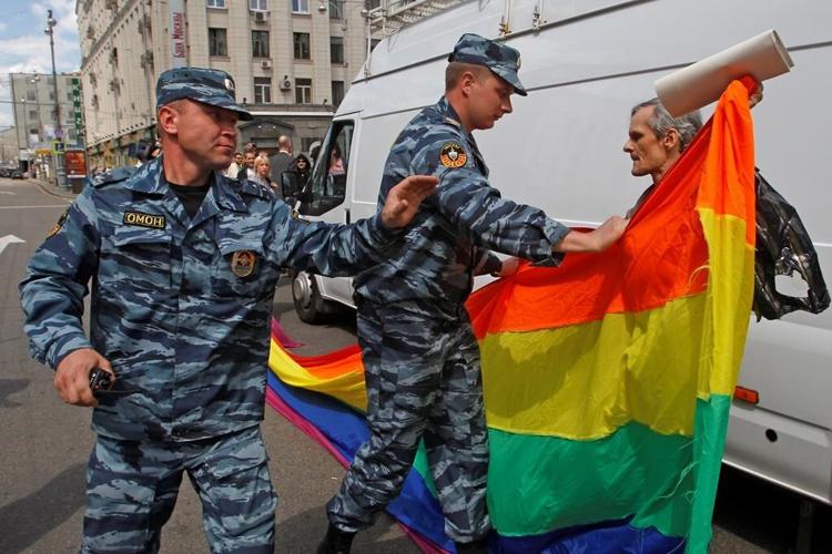 Russian lawmakers move to further restrict transgender rights in a new legislation