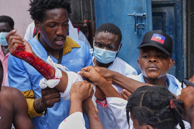 Rescue efforts continue in Venezuela and other top photos from Latin America and the Caribbean