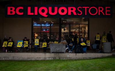 B.C. restaurant industry relieved after tentative public service deal to end strike