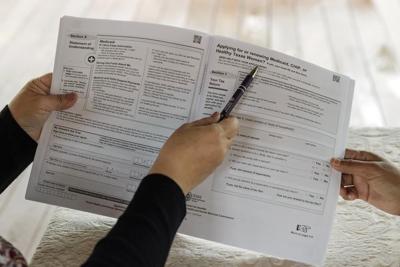 One-fourth of people dropped from Medicaid still aren't insured, survey shows