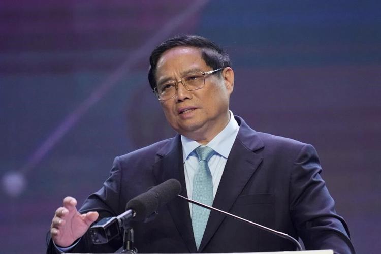 Southeast Asian leaders meet in Laos in a summit set to tackle crisis in Myanmar and disputed sea
