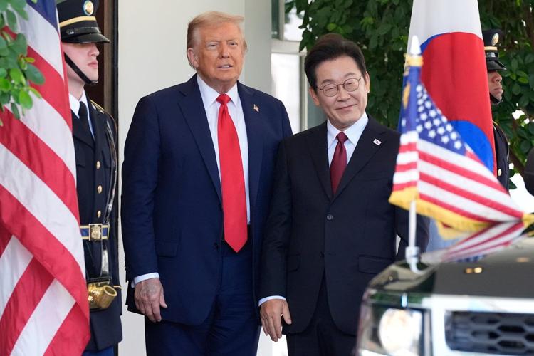 South Korea's president faces high-stakes diplomacy at APEC summit