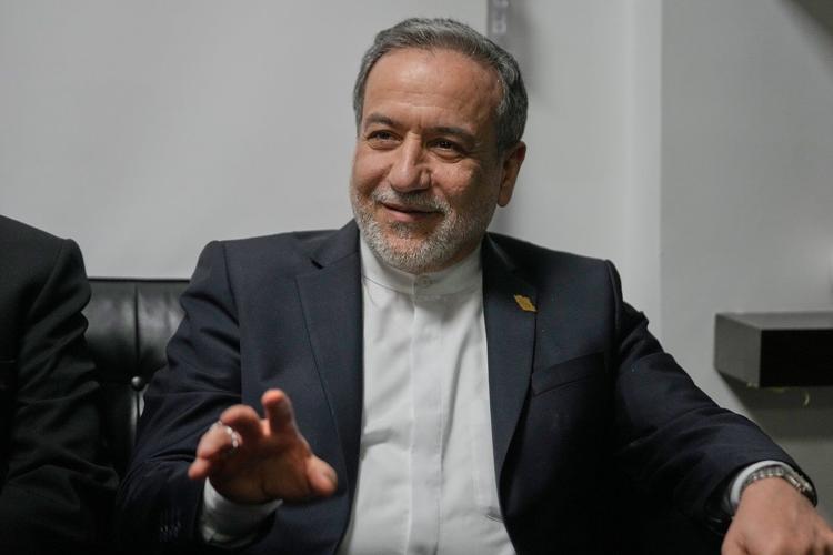 Iran 'does not desire a war but we are ready for it,' says foreign minister