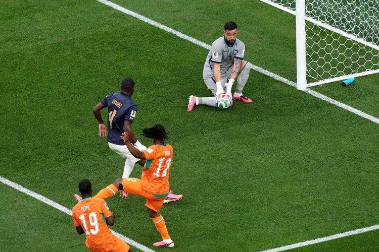 Wahi trains with Ivory Coast teammates in Toronto after getting clearance to travel