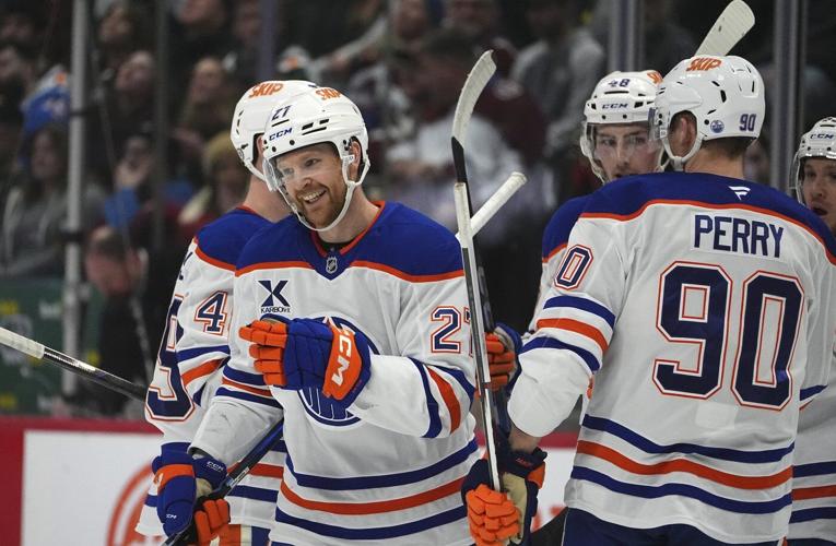 Bouchard scores late goal to lift the surging Oilers to 4-3 win over Avalanche
