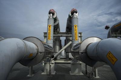 New report casts doubt on revival of Quebec LNG project