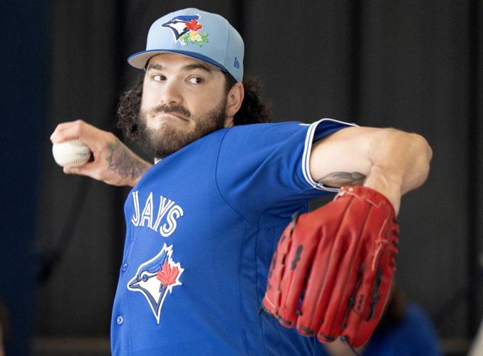 Blue Jays pitcher Cody Ponce to consult with surgeon on injured ACL