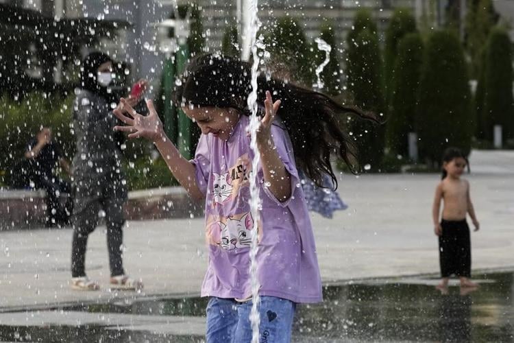 Iran will close government offices, banks and schools for 2 days over high temperatures