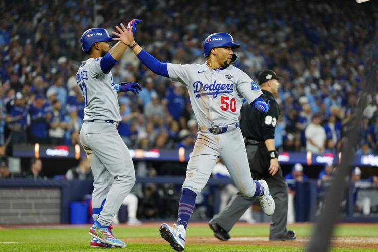 Photo-Gallery-BBO-World-Series-Game-One-17
