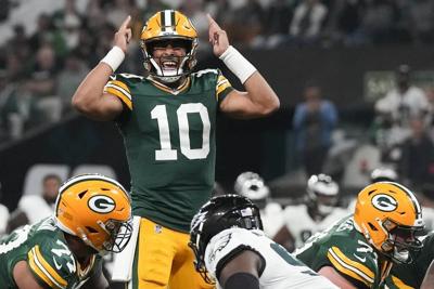 Packers QB Jordan Love has an MCL injury and should return this season, AP source says