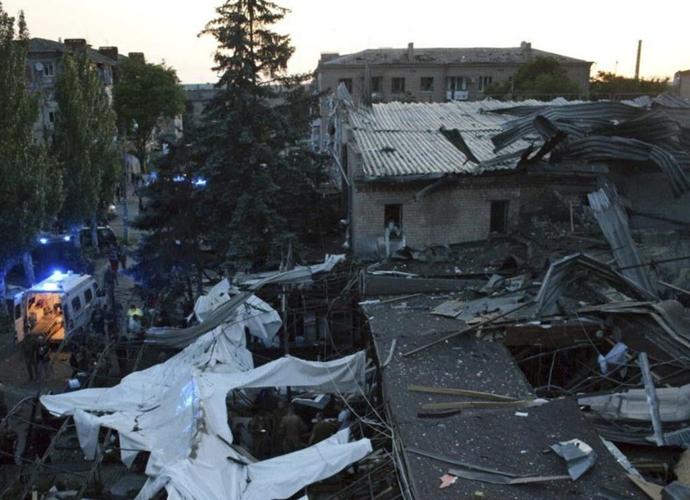 Death toll rises to 8 in Russian attack on a restaurant in the eastern Ukrainian city of Kramatorsk