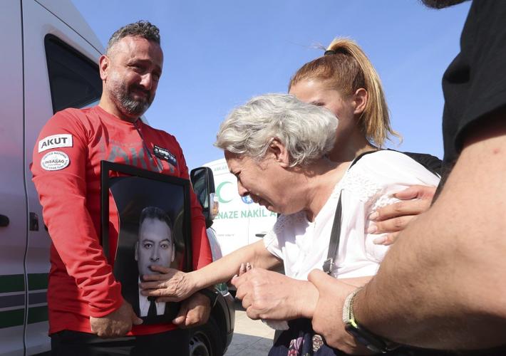 Wildfires threaten Turkey's fourth-largest city as locals evacuate