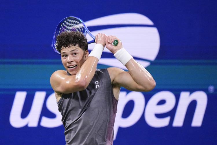 Novak Djokovic is trying to solve riddles at the US Open but is back in the 3rd round