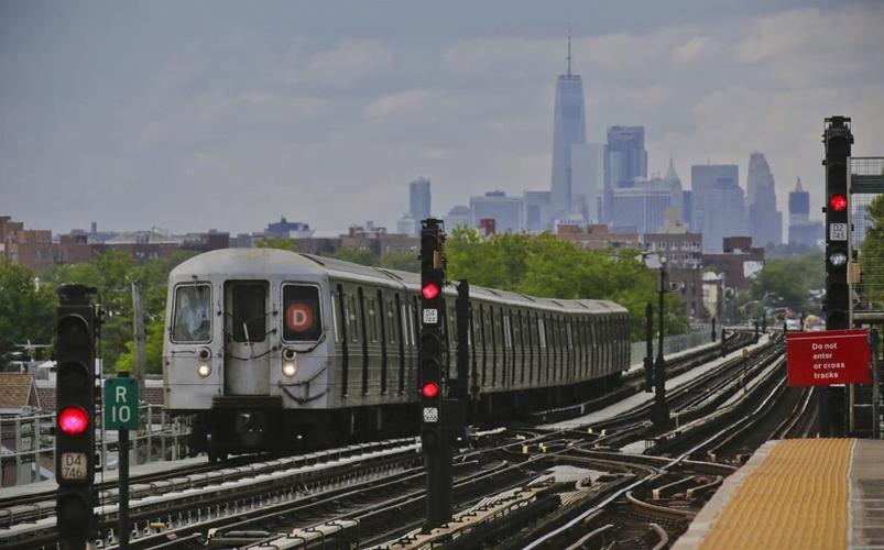NYC transit agency pulls the brake on Twitter service alerts